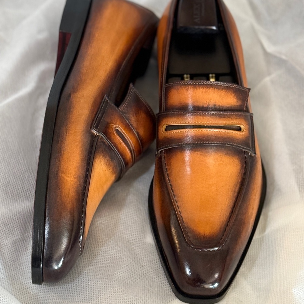 Handmade Loafer - Picture 3 of 3